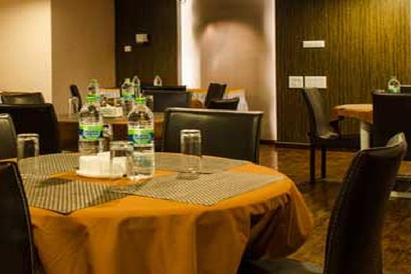 Hotel Siesta Hinjewadi 浦那 外观 照片